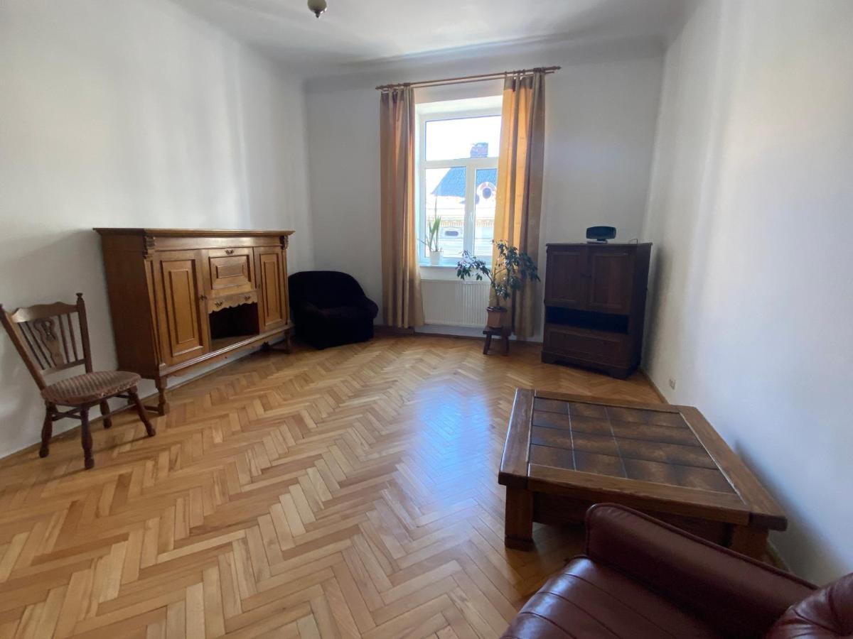 Apartment On Svobody Avenue Lviv Exterior photo